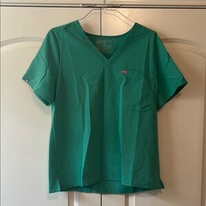 FIGS Women's Green Scrub Top
